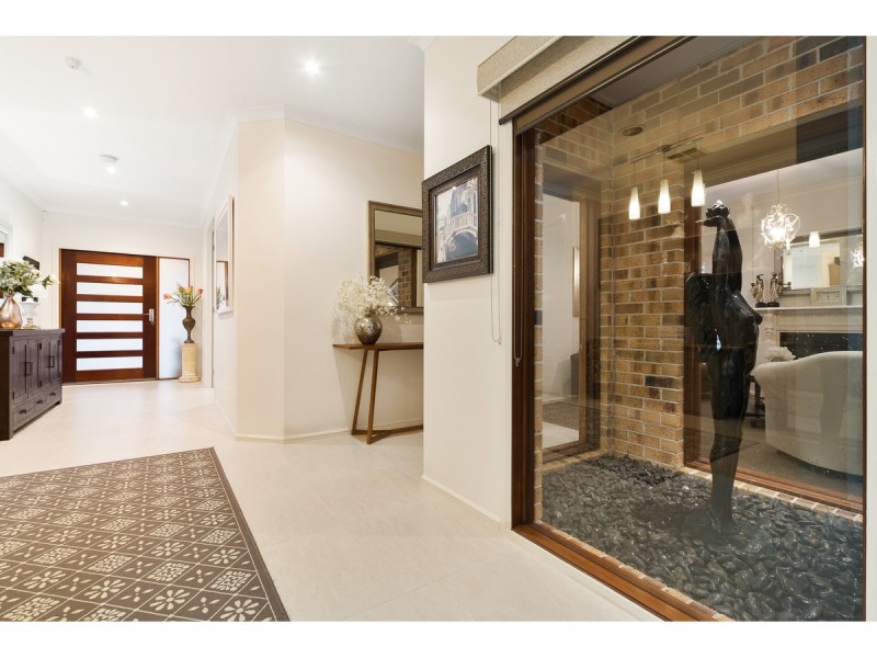 30 Kensei Place, Sandhurst VIC 3977