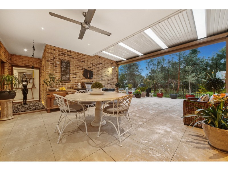 30 Kensei Place, Sandhurst VIC 3977