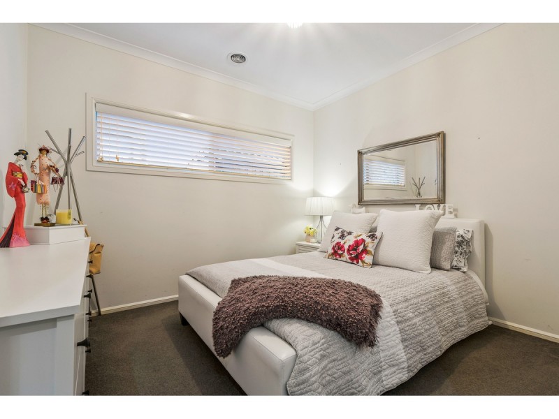 30 Kensei Place, Sandhurst VIC 3977