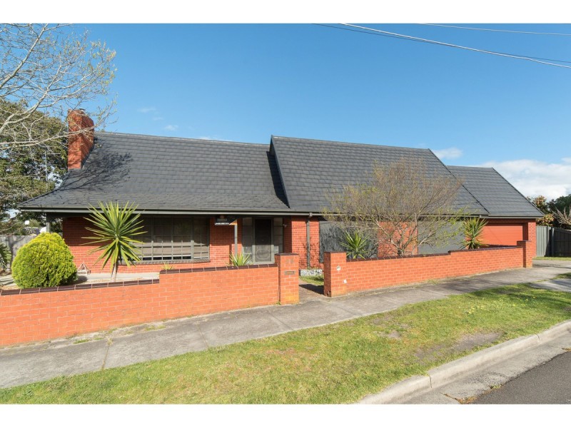 26 Benanee Drive, Frankston VIC 3199