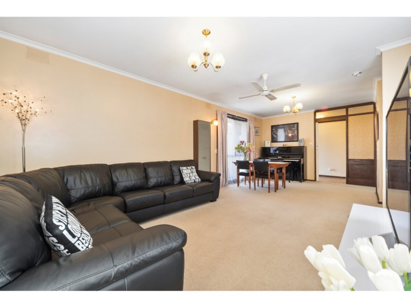 15 Burleigh Court, Frankston VIC 3199