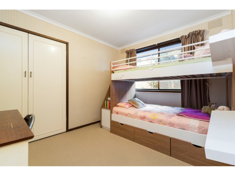 15 Burleigh Court, Frankston VIC 3199