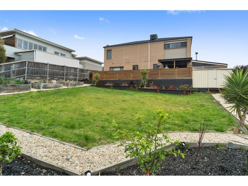 7 Brown Thornbill Court, Langwarrin VIC 3910