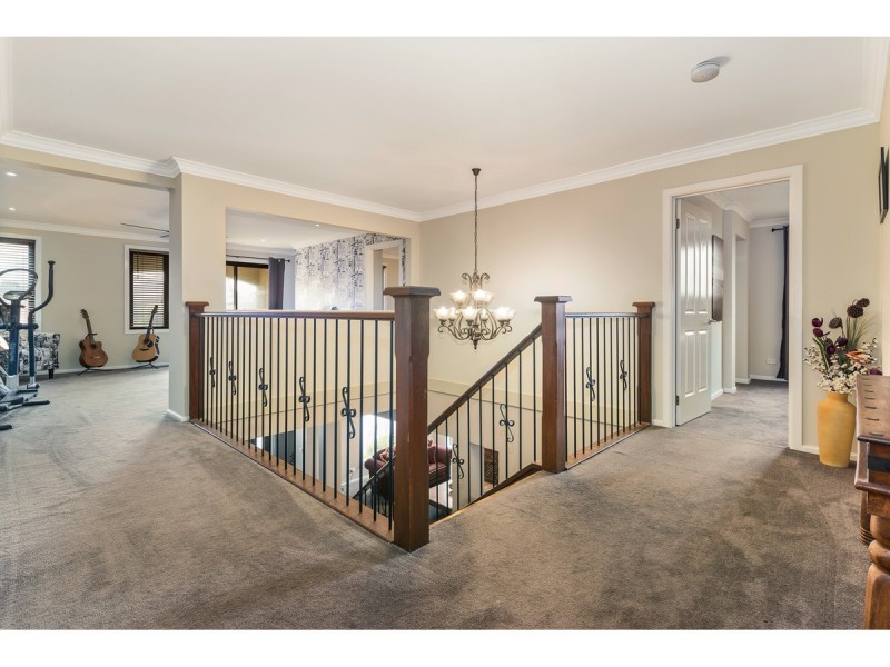 7 Brown Thornbill Court, Langwarrin VIC 3910