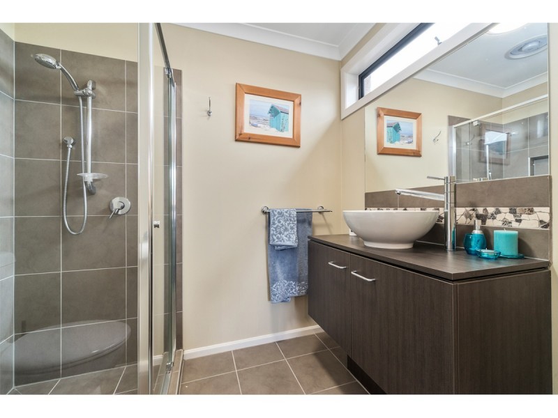 7 Brown Thornbill Court, Langwarrin VIC 3910