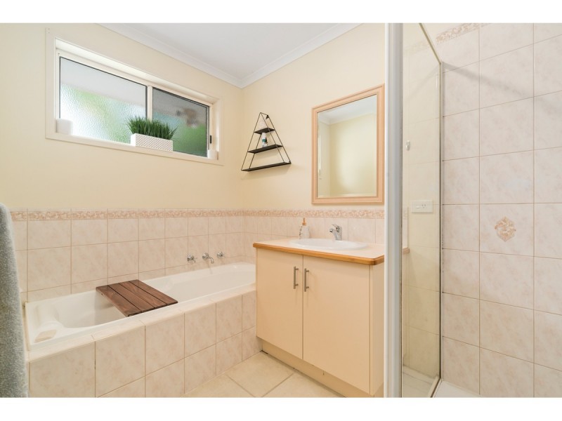 1 Ronald Court, Somerville VIC 3912