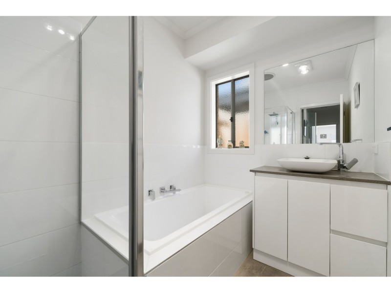 2/15 Margate Avenue, Frankston VIC 3199