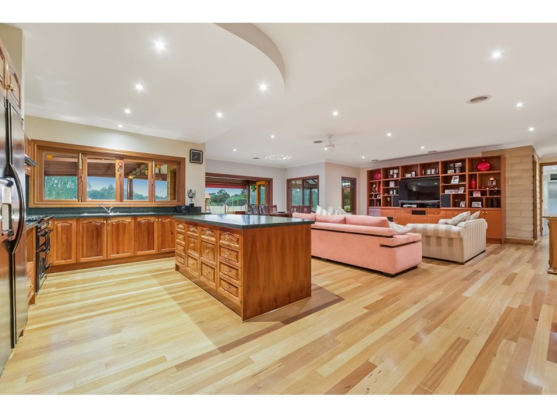 81-83 Lakes Boulevard, Pearcedale VIC 3912