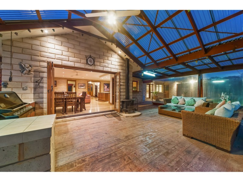 81-83 Lakes Boulevard, Pearcedale VIC 3912