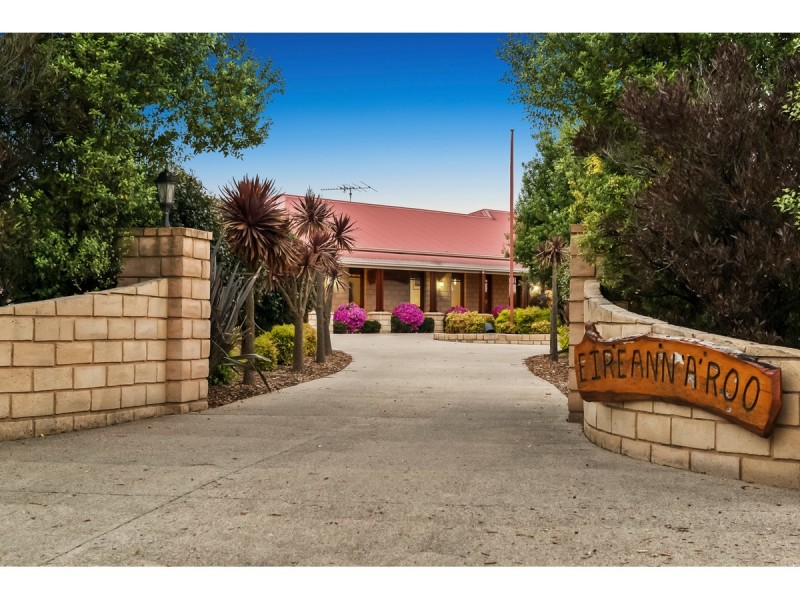 81-83 Lakes Boulevard, Pearcedale VIC 3912