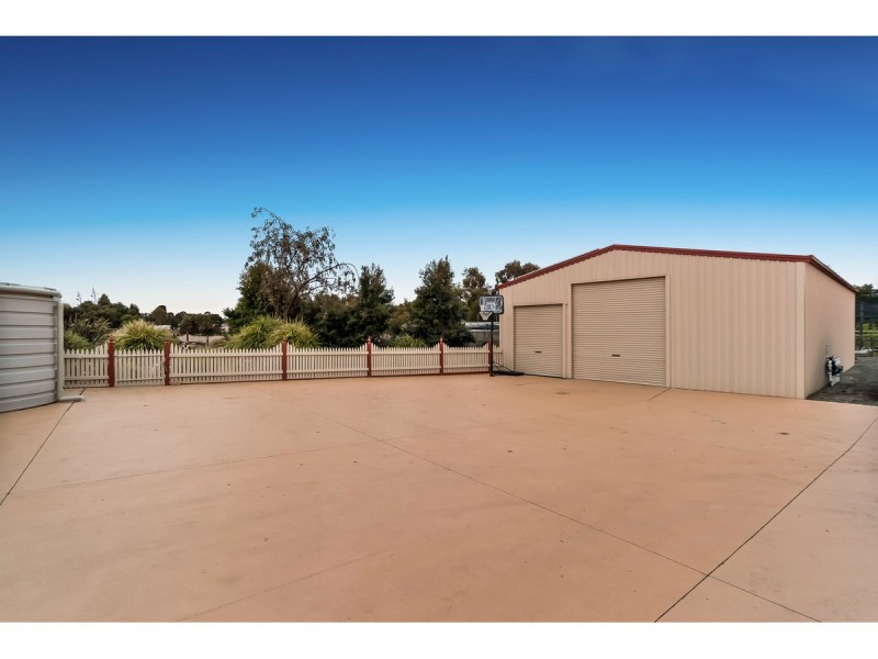 81-83 Lakes Boulevard, Pearcedale VIC 3912