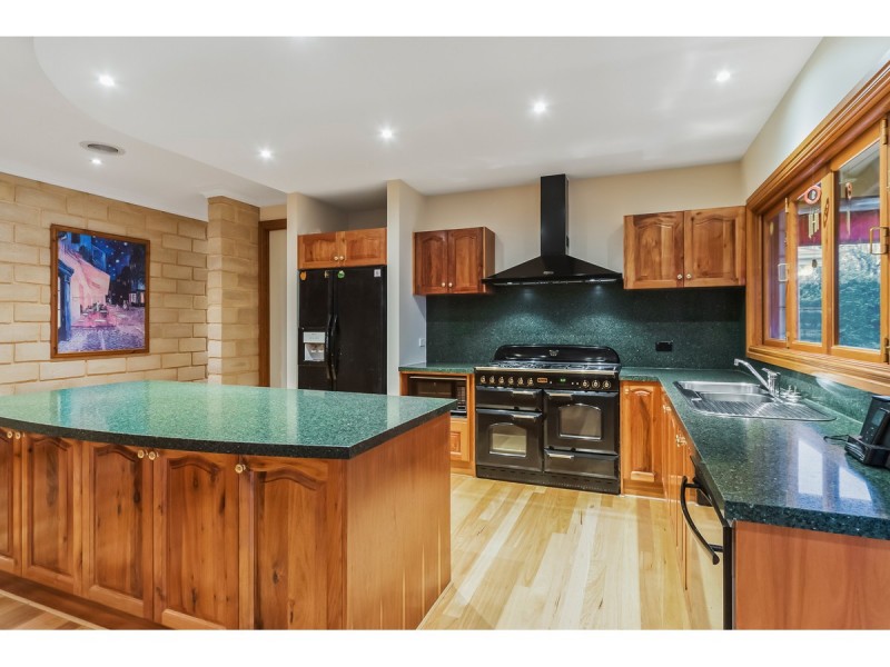 81-83 Lakes Boulevard, Pearcedale VIC 3912