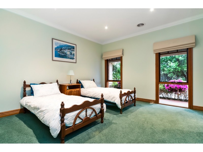 81-83 Lakes Boulevard, Pearcedale VIC 3912