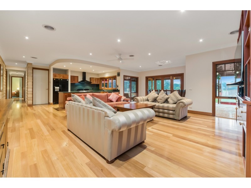 81-83 Lakes Boulevard, Pearcedale VIC 3912