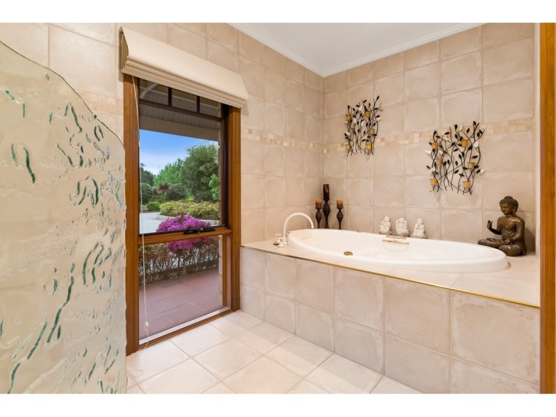 81-83 Lakes Boulevard, Pearcedale VIC 3912