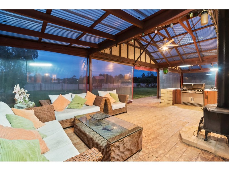 81-83 Lakes Boulevard, Pearcedale VIC 3912