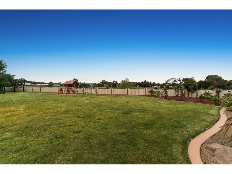 81-83 Lakes Boulevard, Pearcedale VIC 3912