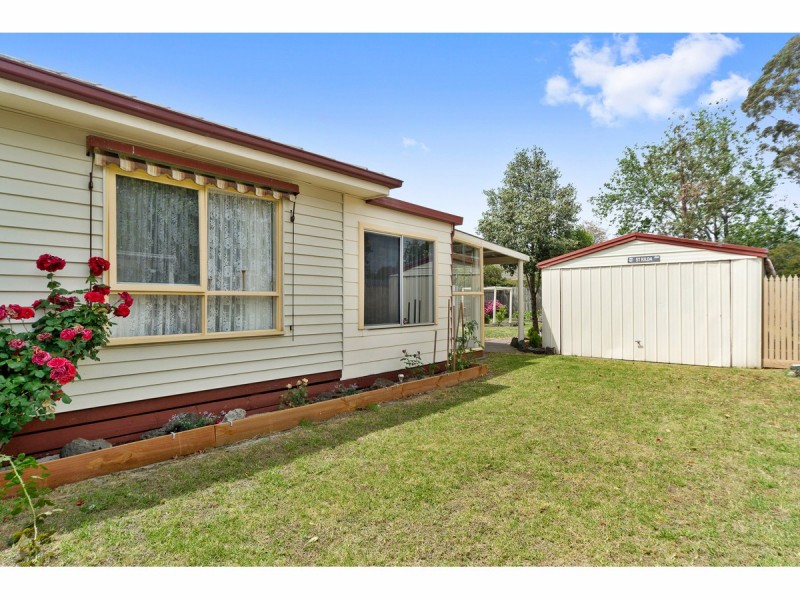 6 Wynnstay Road, Seaford VIC 3198