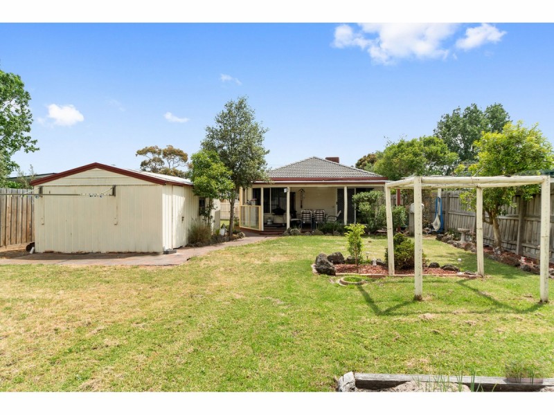 6 Wynnstay Road, Seaford VIC 3198