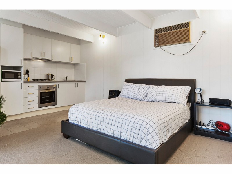 18 Helvetia Court, Frankston VIC 3199