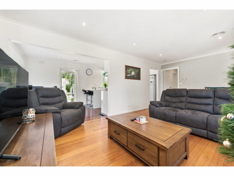 18 Helvetia Court, Frankston VIC 3199