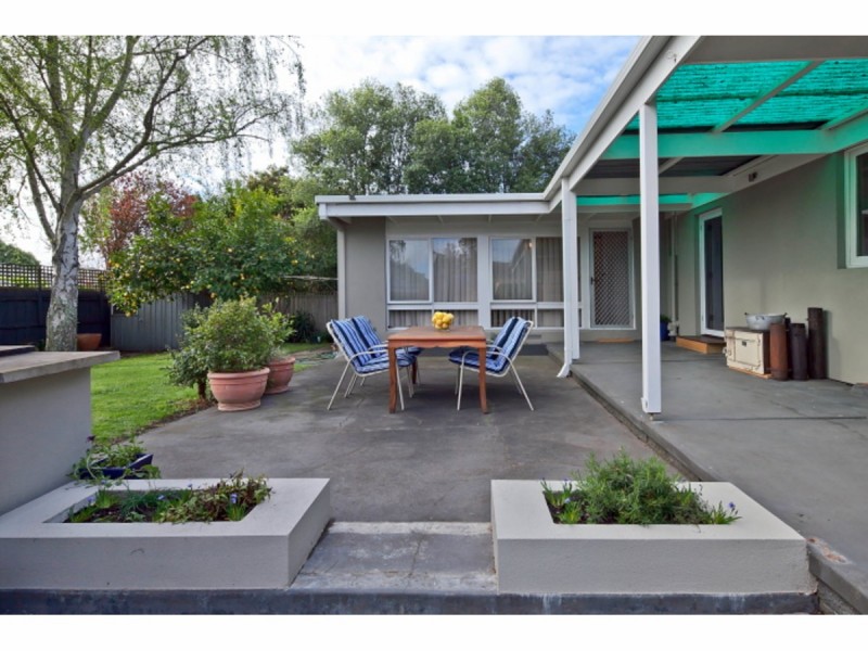 18 Helvetia Court, Frankston VIC 3199