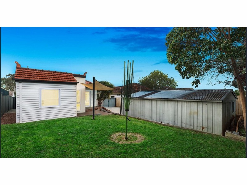 22 Campbell Parade, Box Hill South VIC 3128