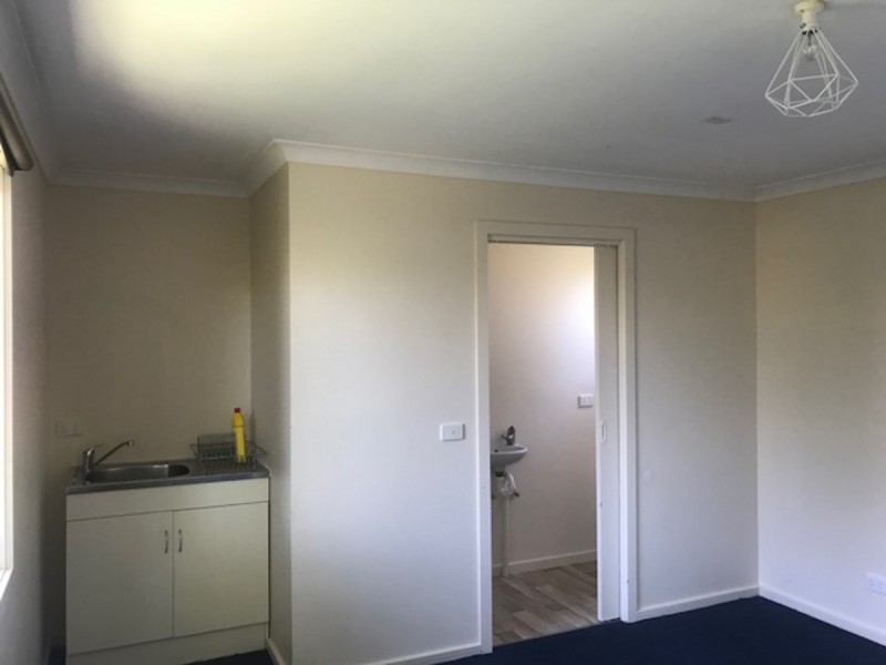 Room 6/13 Wallowa Crescent, Frankston North VIC 3200