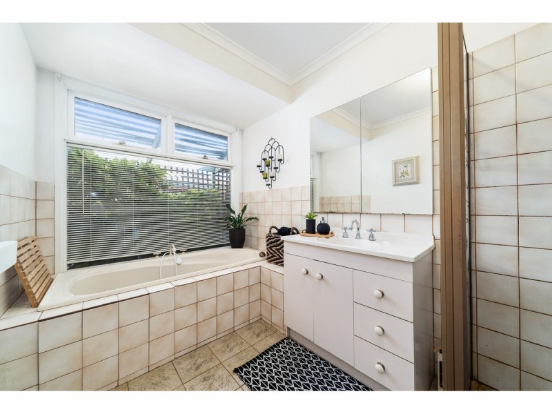 206 McCormicks Road, Skye VIC 3977