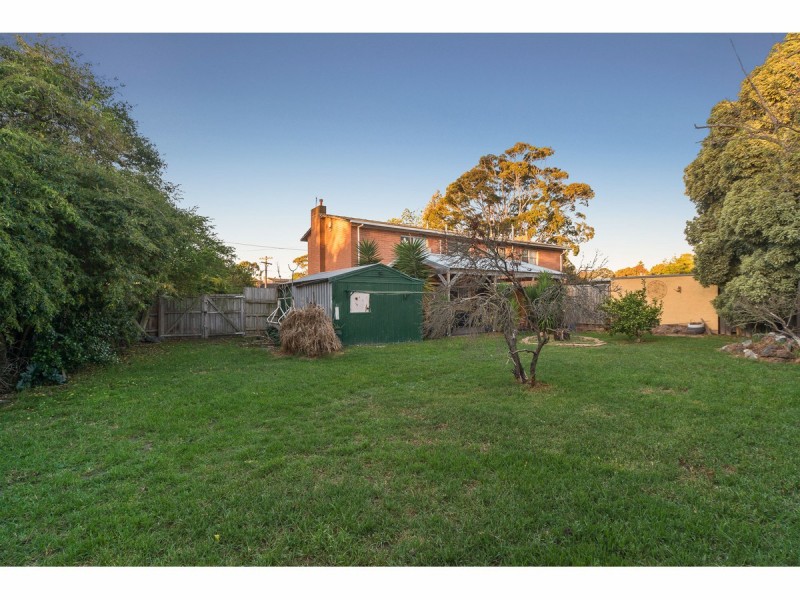 14 Hickory Crescent, Frankston North VIC 3200