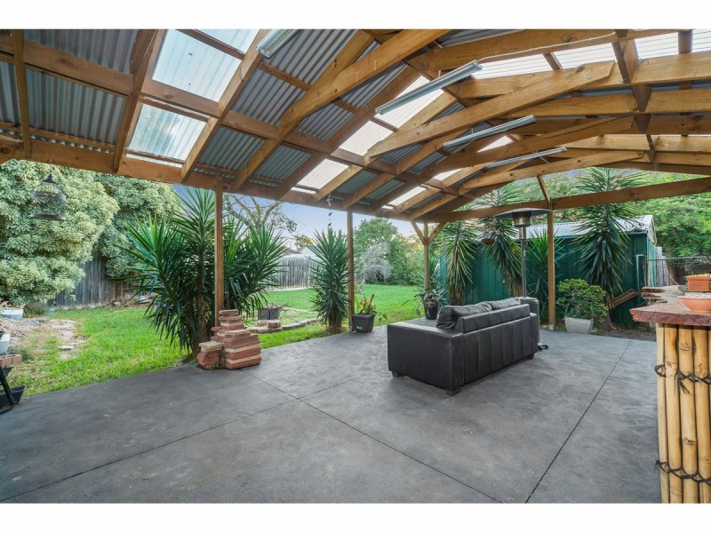 14 Hickory Crescent, Frankston North VIC 3200