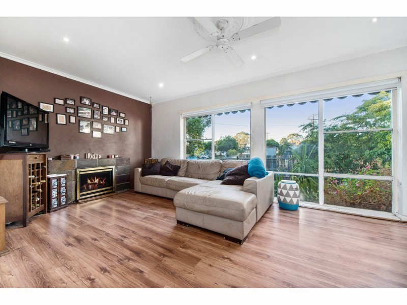 14 Hickory Crescent, Frankston North VIC 3200