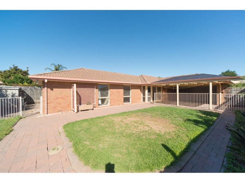 50 Bokissa Drive, Frankston VIC 3199