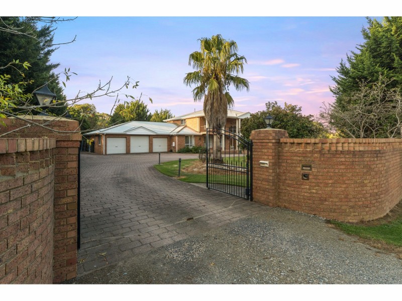 555 Robinsons Road, Langwarrin VIC 3910
