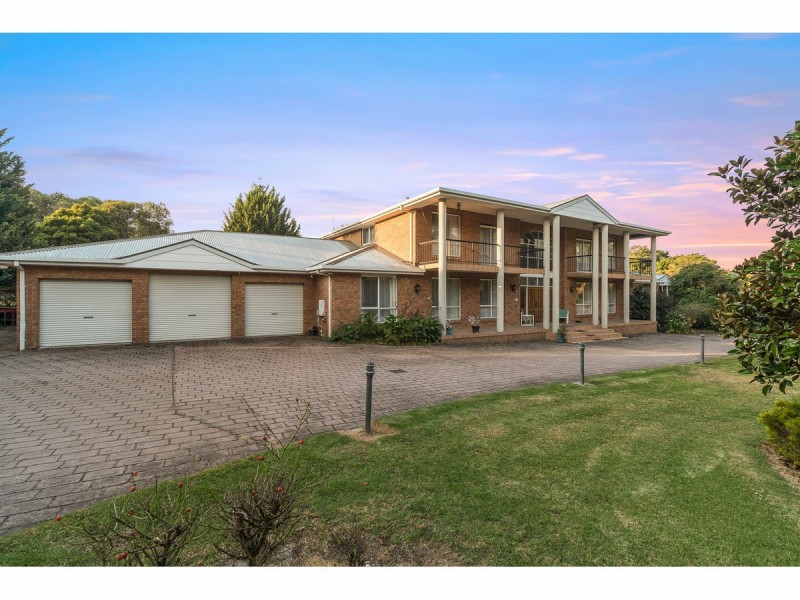 555 Robinsons Road, Langwarrin VIC 3910