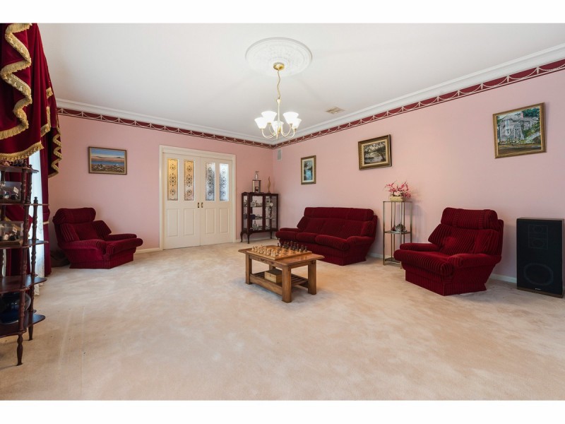 555 Robinsons Road, Langwarrin VIC 3910