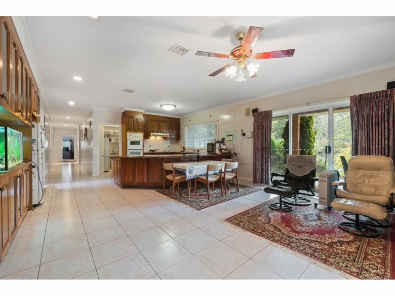 555 Robinsons Road, Langwarrin VIC 3910