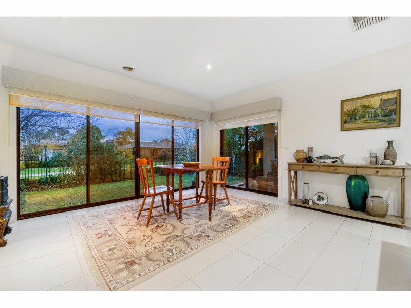 24 Whitewater Court, Sandhurst VIC 3977