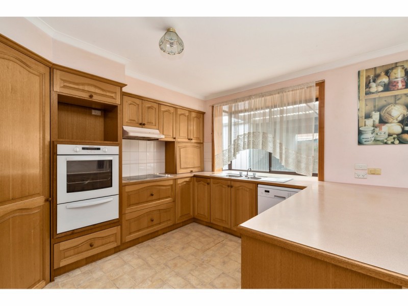 9 Lena Place, Carrum Downs VIC 3201