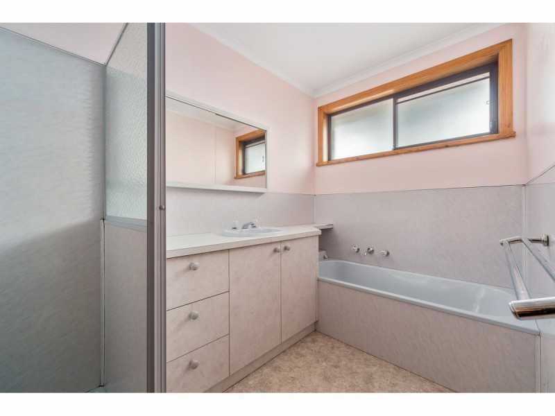 9 Lena Place, Carrum Downs VIC 3201