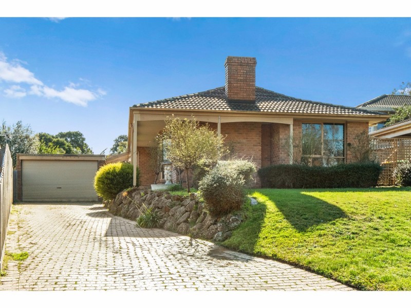 2 Invermay Court, Frankston VIC 3199