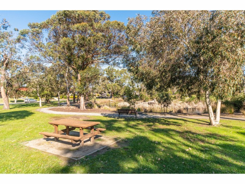 2 Invermay Court, Frankston VIC 3199