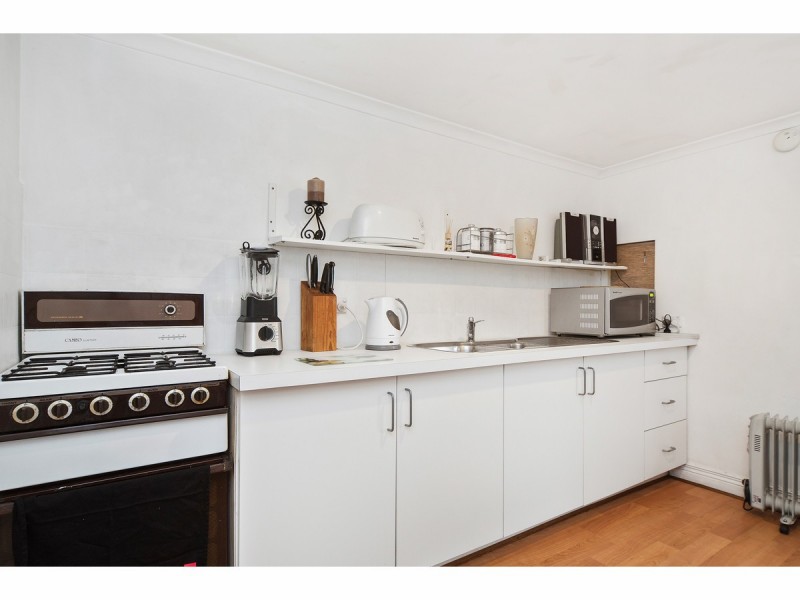 1/18 Woodlands Grove, Frankston VIC 3199