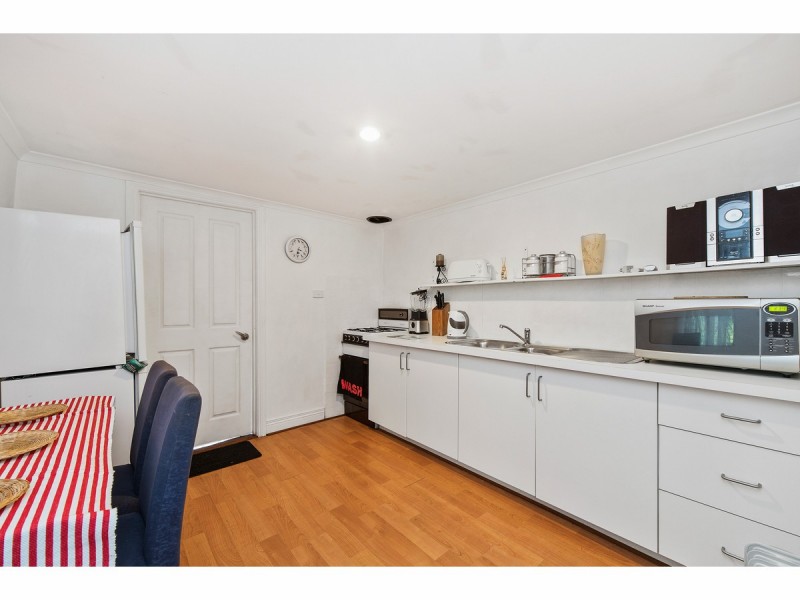 1/18 Woodlands Grove, Frankston VIC 3199