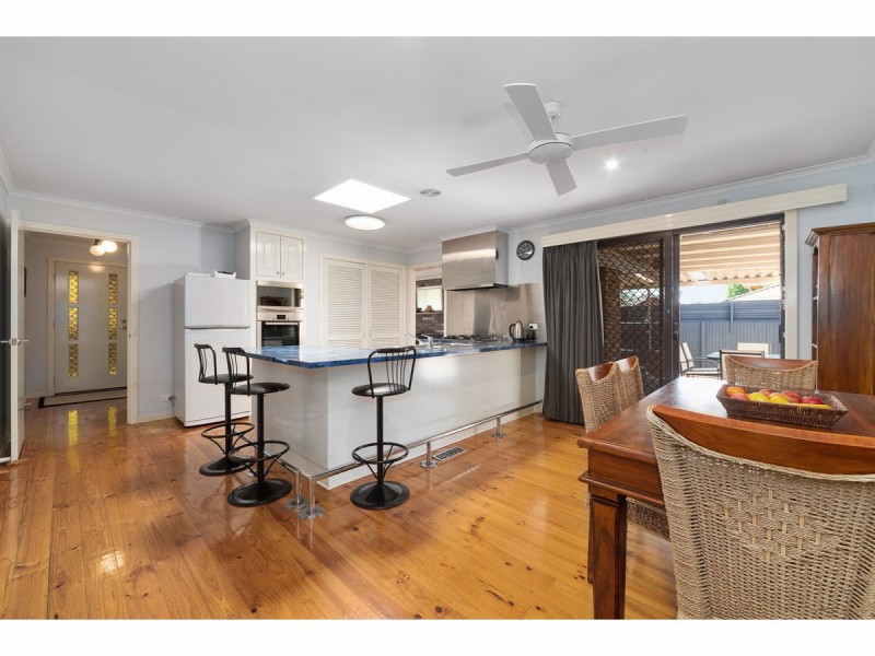 11 Francis Street, Seaford VIC 3198