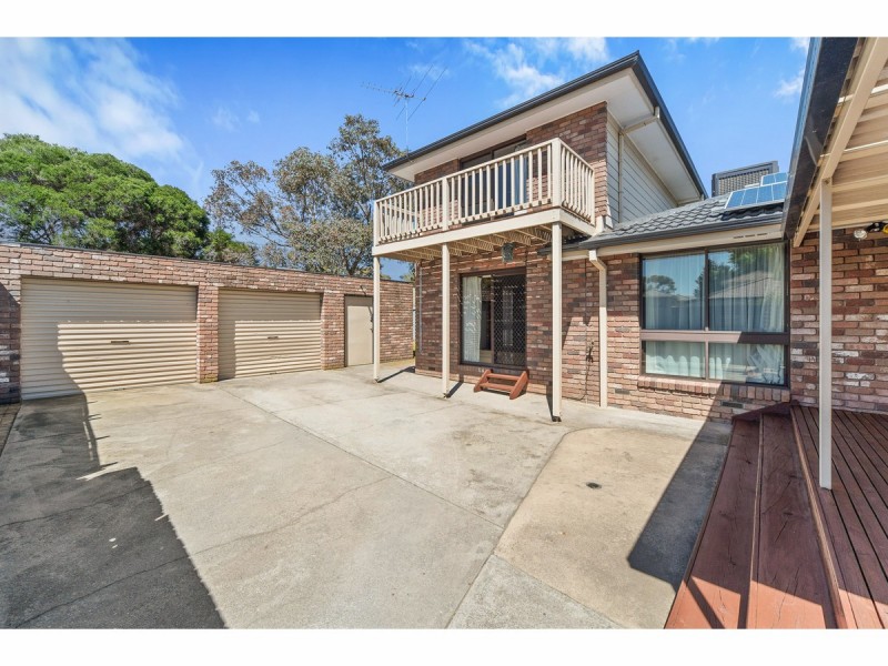 11 Francis Street, Seaford VIC 3198
