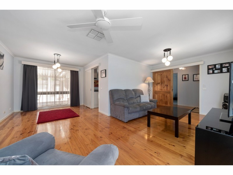 11 Francis Street, Seaford VIC 3198