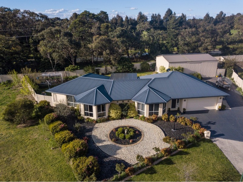 2 Quail Place, Langwarrin VIC 3910