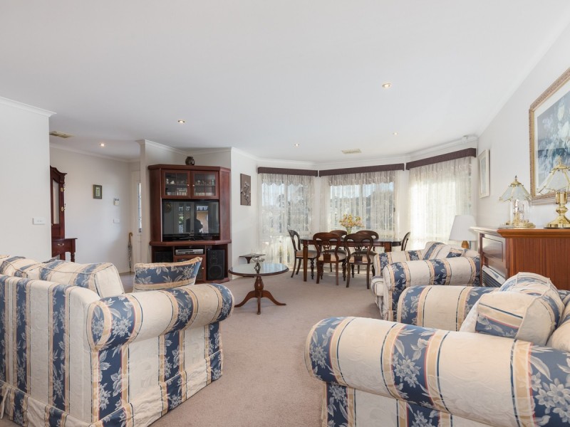 2 Quail Place, Langwarrin VIC 3910