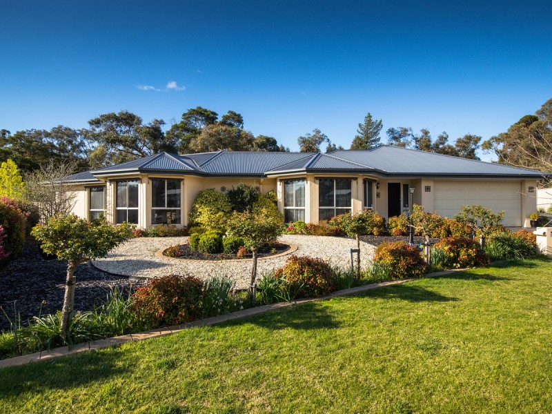 2 Quail Place, Langwarrin VIC 3910